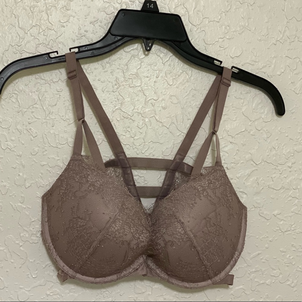 Victoria’s Secret Very Sexy push up bra